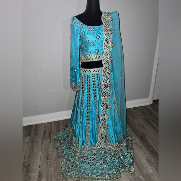 Abhinav Mishra inspired Pure Silk Lehenga with handwork - Picture 3 of 6